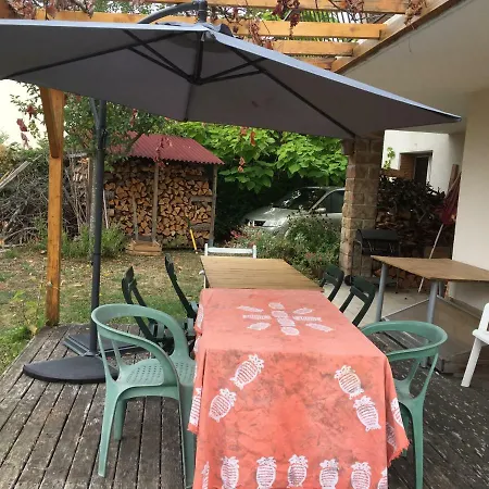 Chambre Avec Vue Sur Jardin Charnay-les-Macon Exterior photo